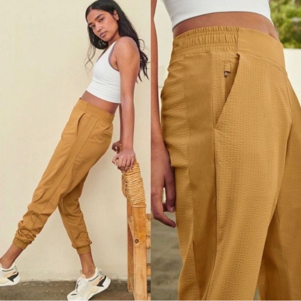 NWOT Athleta Brooklyn Jogger